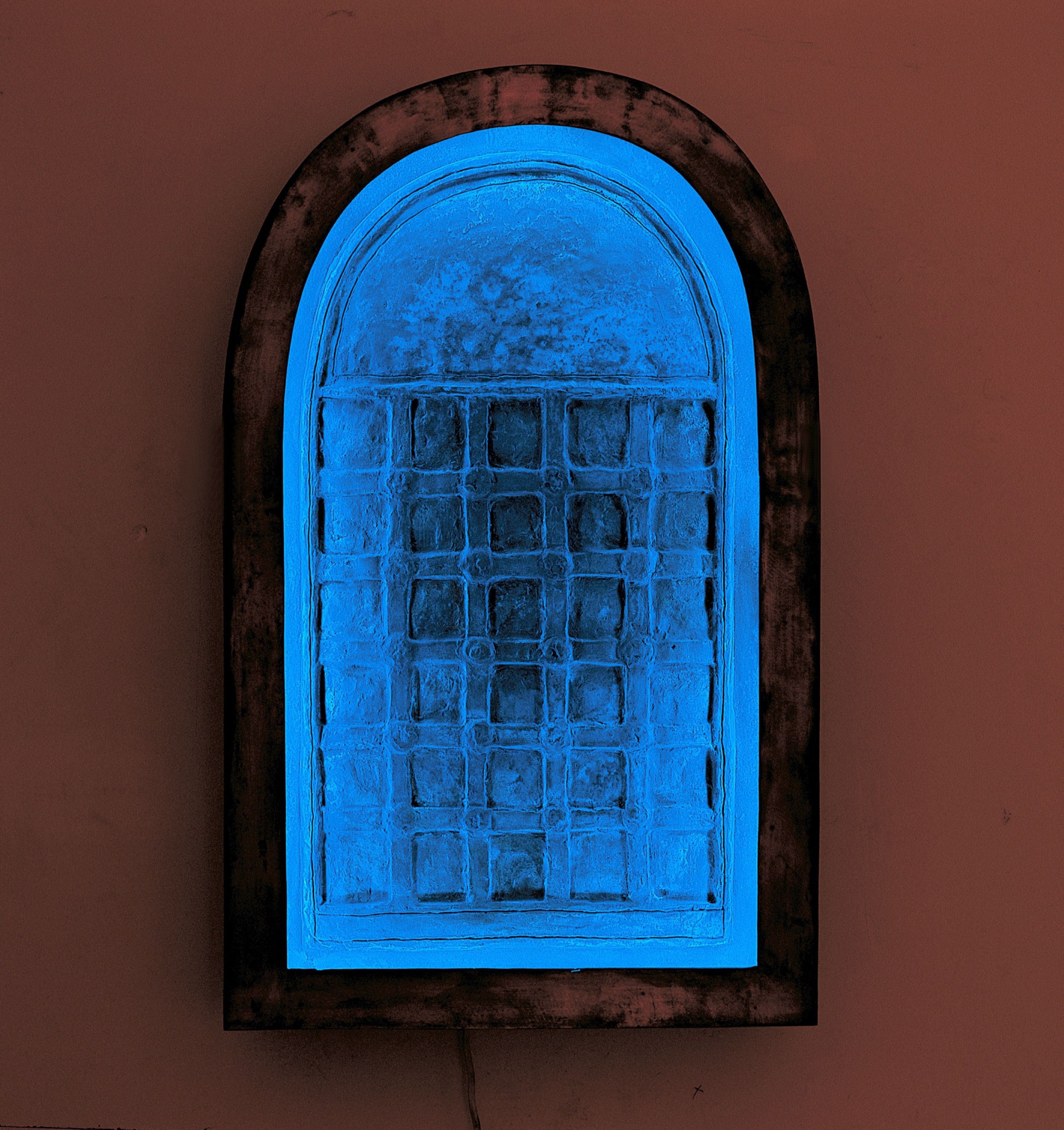 Overall view of the Bell sculpture.