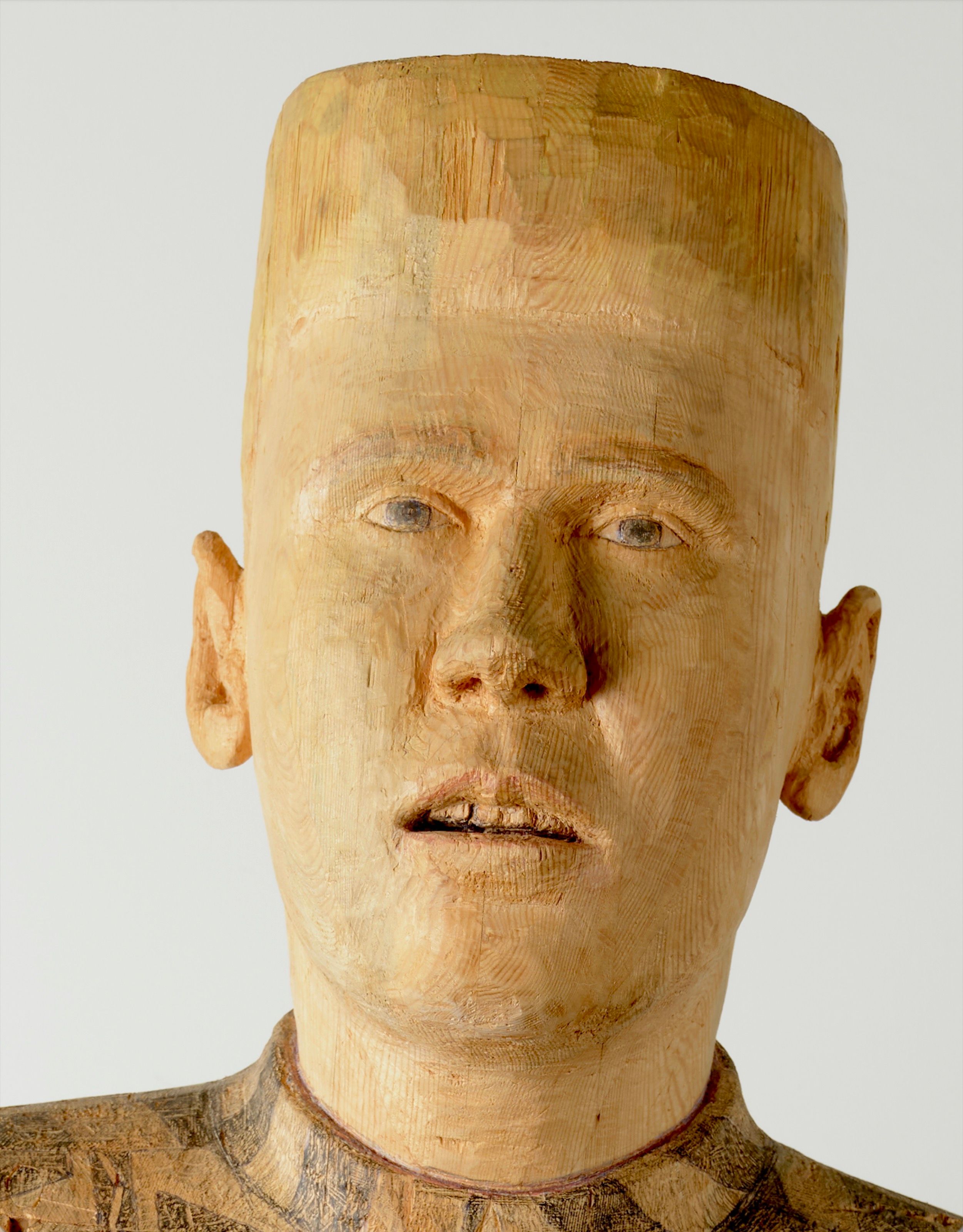 Portrait view of the Billy sculpture.