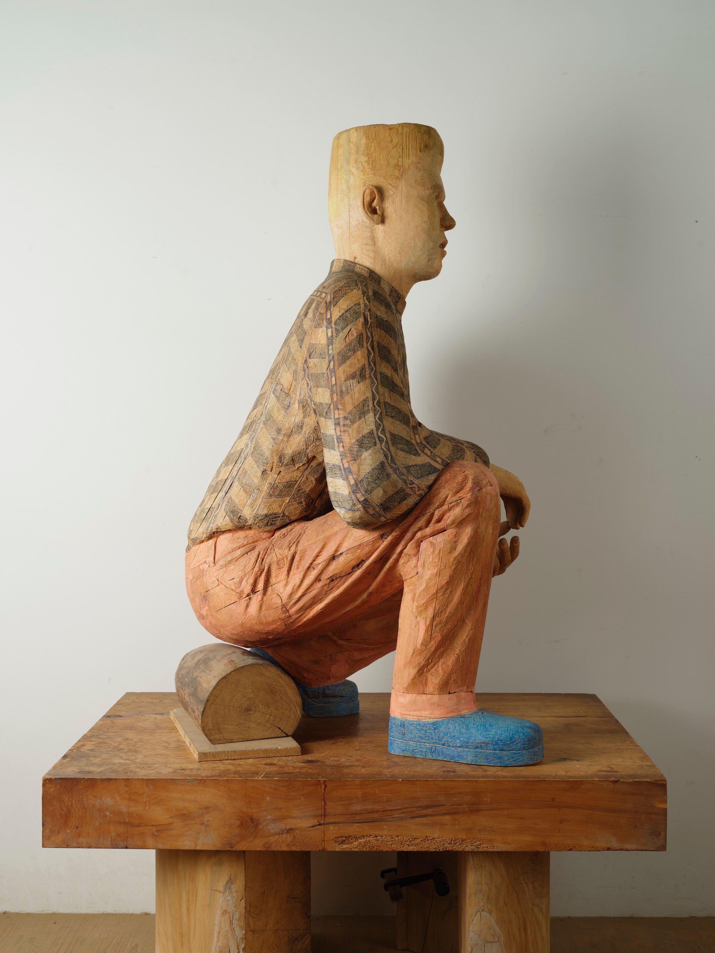 Overall view of the Billy sculpture.