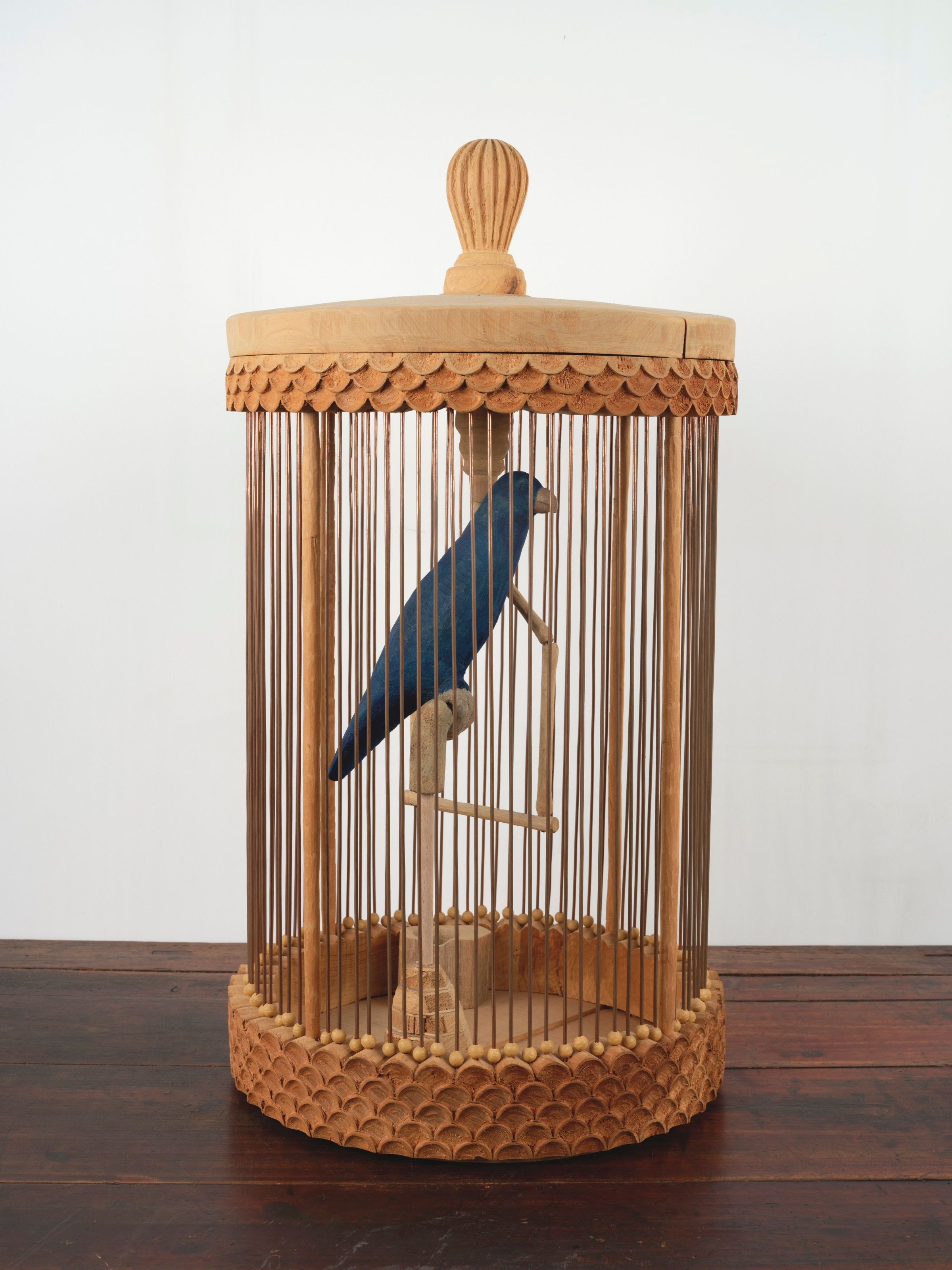 Overall view of the Parrot sculpture.